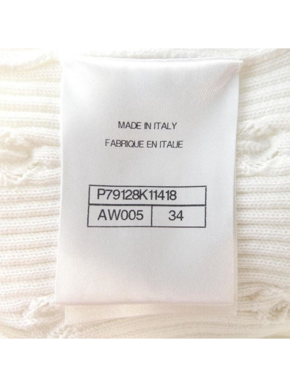 Chanel - Picture 5 of 8